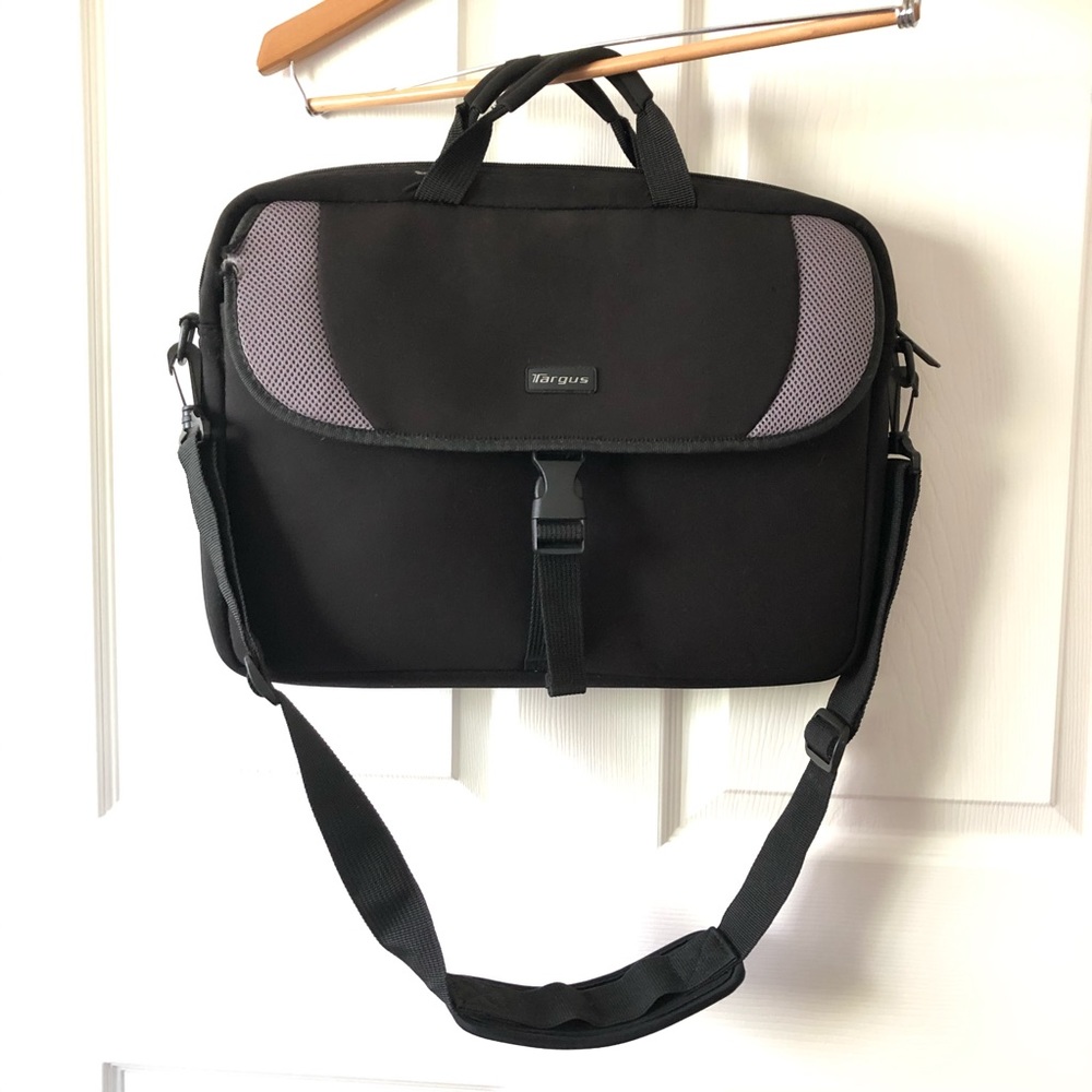 Targus laptop case - Picture 2 of 9